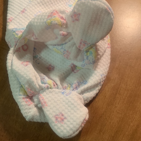 Sweet treasures baby footed jumper size 0-3 months - Picture 6 of 8